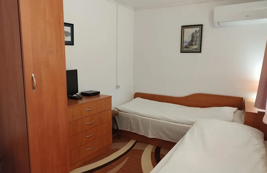 Villa Jun Guest House-1